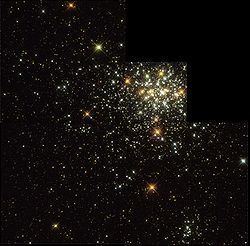 NGC 1818 httpsuploadwikimediaorgwikipediacommonsthu