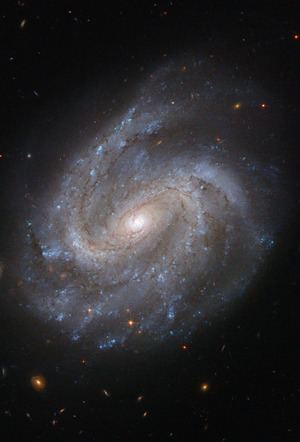NGC 201 httpsuploadwikimediaorgwikipediacommonsthu