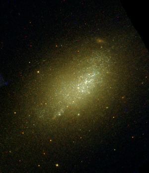 NGC 2915 httpsuploadwikimediaorgwikipediacommonsthu