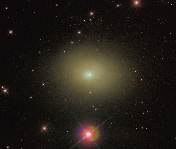 NGC 3077 HEIC NGC 3077 A Deceptively Quiet Galaxy Starship Asterisk