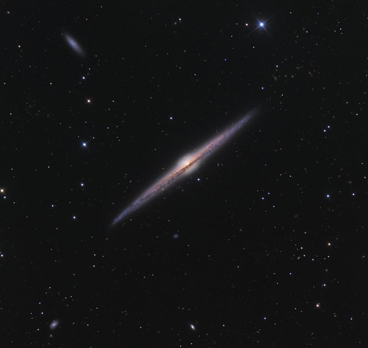 NGC 4565 httpsuploadwikimediaorgwikipediacommons22