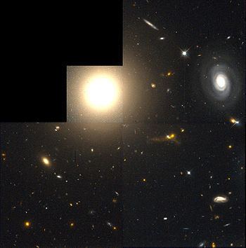 NGC 4881 httpsuploadwikimediaorgwikipediacommonsthu