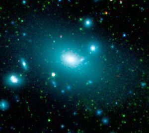 NGC 4889 httpsuploadwikimediaorgwikipediacommonsthu