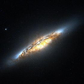NGC 5010 httpsuploadwikimediaorgwikipediacommonsthu