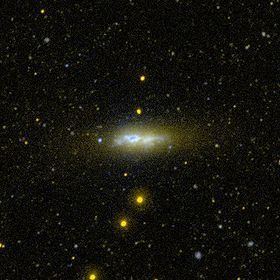 NGC 625 httpsuploadwikimediaorgwikipediacommonsthu