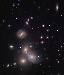 NGC 68 httpsuploadwikimediaorgwikipediacommonsthu