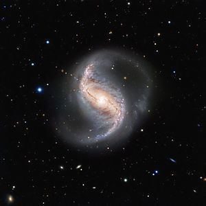NGC 986 httpsuploadwikimediaorgwikipediacommonsthu