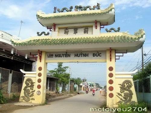 Nguyễn Huỳnh Đức Lng m v n th Nguyn Hunh c HNG NNG THM