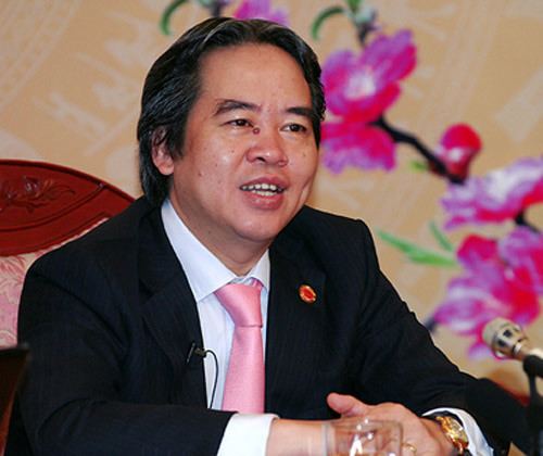 Nguyễn Văn Bình (politician) ng Nguyn Vn Bnh lm Trng ban Kinh t Trung ng Thi s