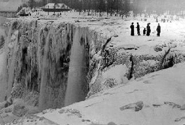 Niagara Falls (1932 film) 1 answer Did Niagara Falls freeze in 1932 How common is it for the