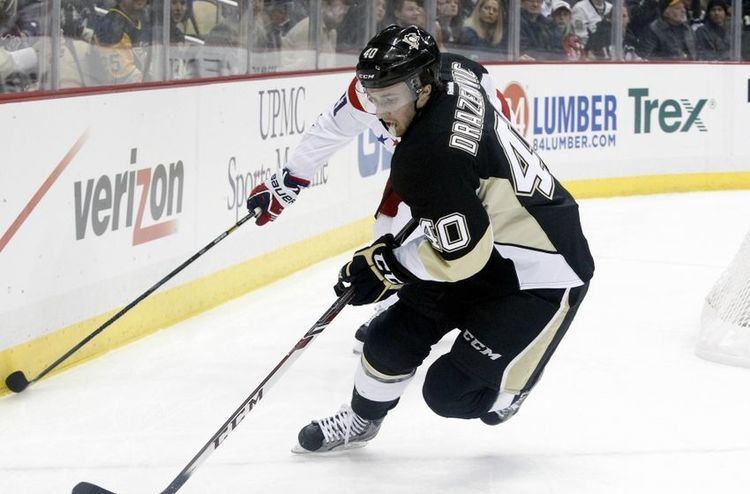 Nick Drazenovic Nick Drazenovic ReSigns With The Pittsburgh Penguins