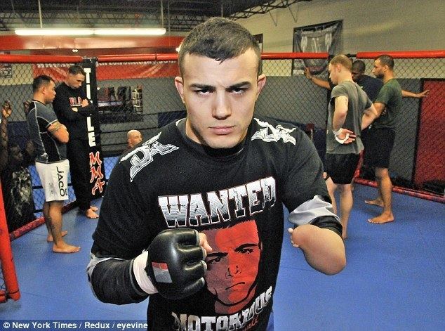 Nick Newell UFC Onearmed fighter Nick Newell hopes to compete in