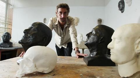 Nick Reynolds (sculptor) Memorial Press