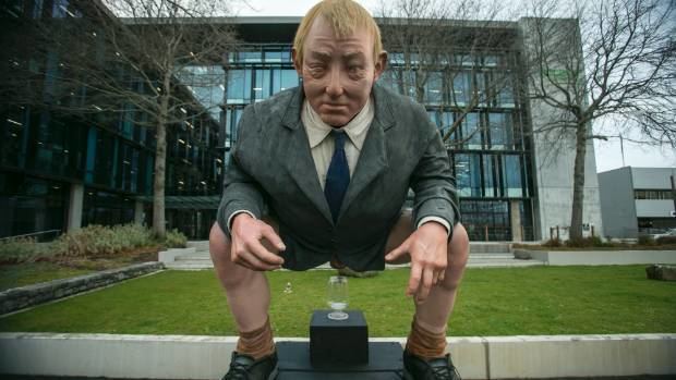 Nick Smith (New Zealand politician) Statue of Environment Minister with his pants down delivered to