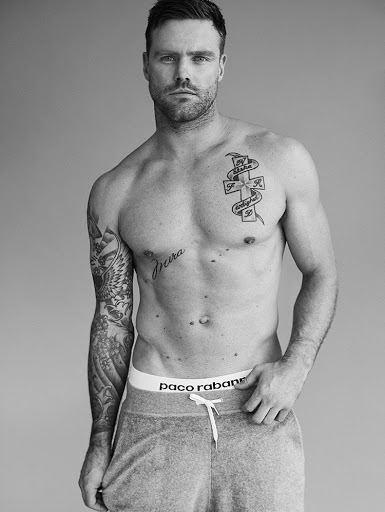 Nick Youngquest - Glamour | Sergi Pons Photographer
