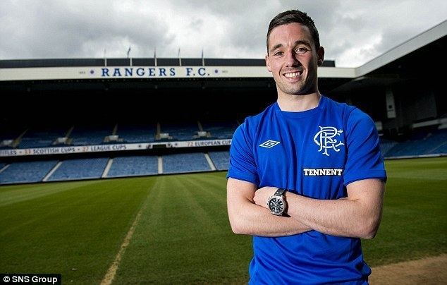 Nicky Clark Rangers unveil Nicky Clark as fourth signing this summer