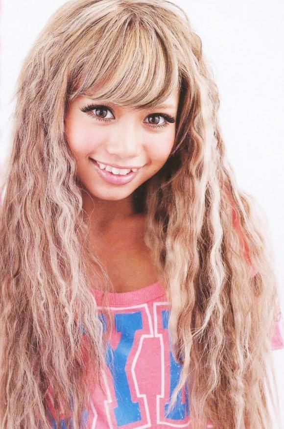 Nicole Abe Nicole Abe Gyaru Picture