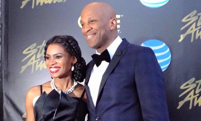 Nicole C. Mullen Donnie McClurkin reveals that he and Nicole C Mullen are getting