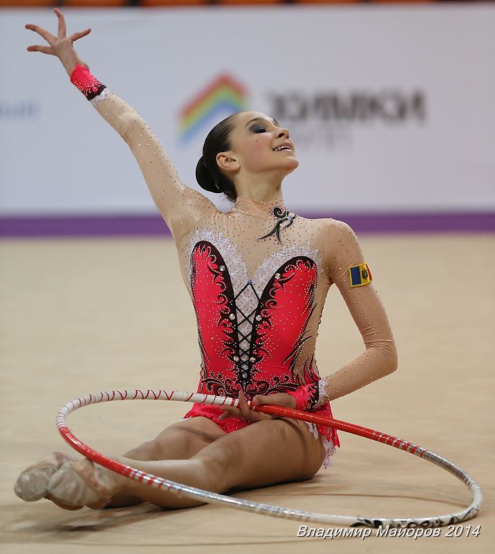 Nicoleta Dulgheru Nicoleta Dulgheru la Campionatul European de Gimnastic Ritmic