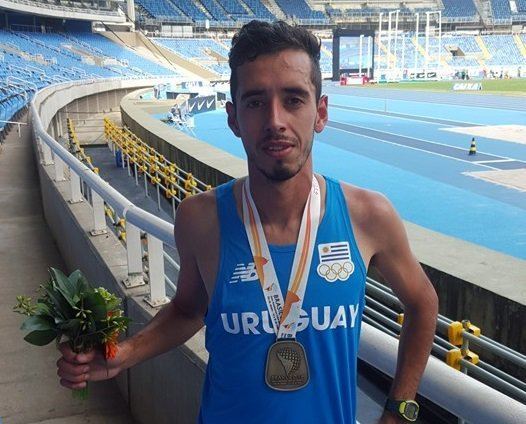 Nicolás Cuestas Atletismo Nicols Cuestas viaj a Espaa para correr la Bimbo 10k