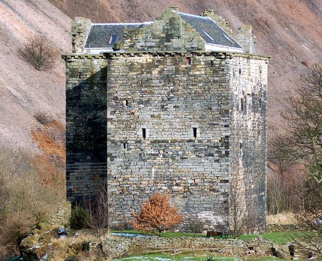 Niddry Castle httpsuploadwikimediaorgwikipediacommonsee
