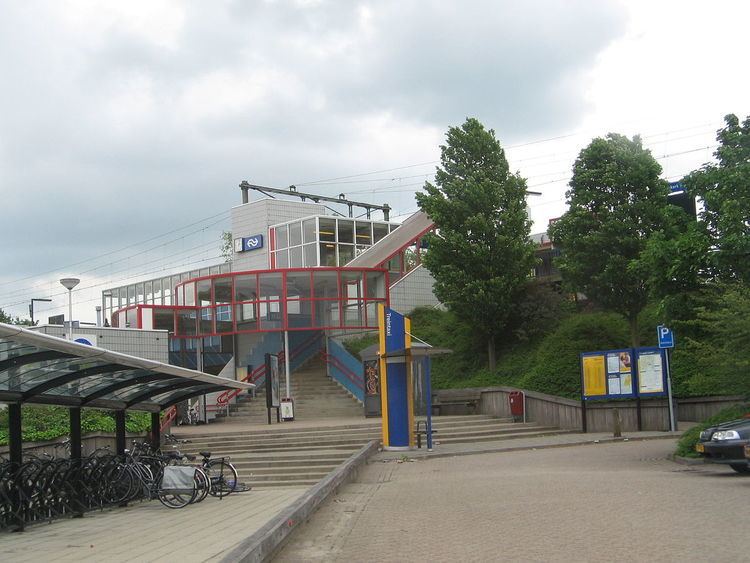 Nieuwerkerk aan den IJssel railway station