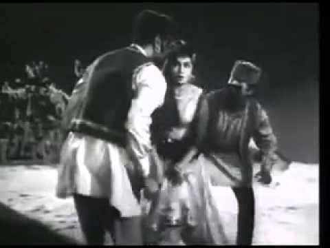 Nigah movie scenes  Woh Ek Nigah Kya Mili Kishore Kumar Lata Mangeshkar Half Ticket Hindi Movie 1962