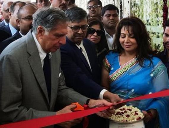Niira Radia Ratan Tata inaugurates Niira Radia39s Nayati Hospital DesiSpycom
