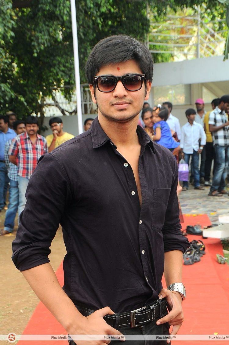 Nikhil Siddharth Nikhil siddharth chandrudilo vunde kundelu movie opening