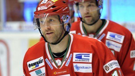 Niklas Nordgren Niklas Nordgren fortstter i moderklubben MODO Hockey