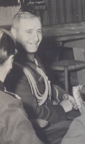 Nikola Mikhov