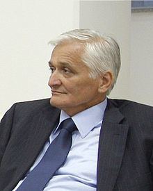 Nikola Špirić httpsuploadwikimediaorgwikipediacommonsthu