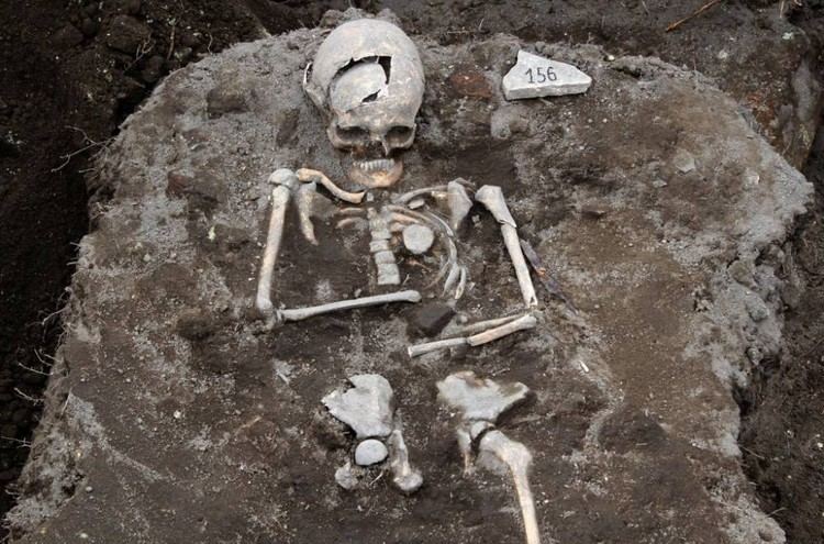 Nikolay Ovcharov Vampire grave39 found by Bulgarian Indiana Jones Nikolai