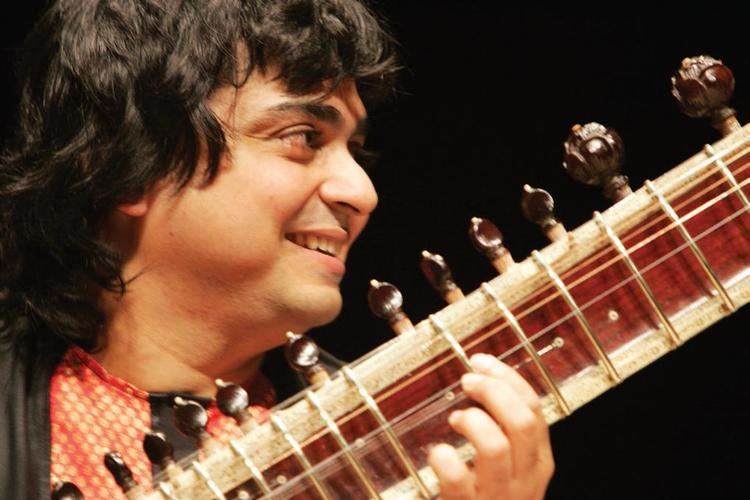 Niladri Kumar Niladri Kumar Wants More Sitars in EDM EDM Chicago