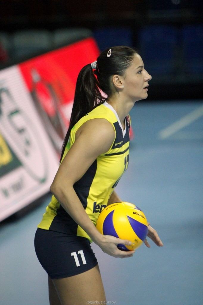 Nilay Özdemir Nilay zdemir or Nilay Benli turkish volleyball player health and
