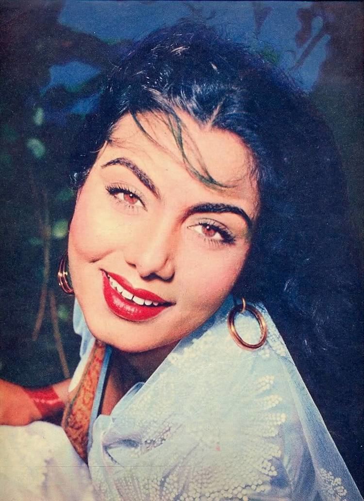 Nimmi Various Photographs of Hindi Movie Actress Nimmi 1940