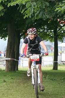 Nina Davies (cyclist) httpsuploadwikimediaorgwikipediacommonsthu