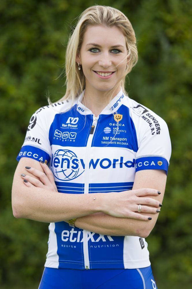 Nina Kessler Nina Kessler knap 4e in de Omloop van Borsele UCI 11