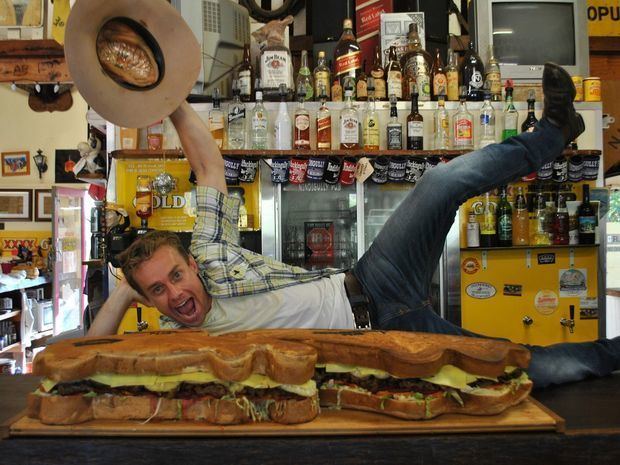 Nindigully Nindigully Pub monster burger stuns Sunrise39s Grant Denyer Balonne