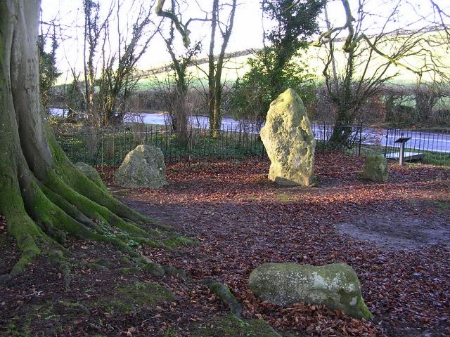 Nine Stones, Winterbourne Abbas