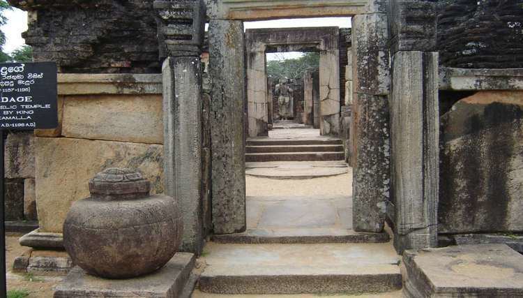 Nissanka Malla of Polonnaruwa polonnaruwa6jpg
