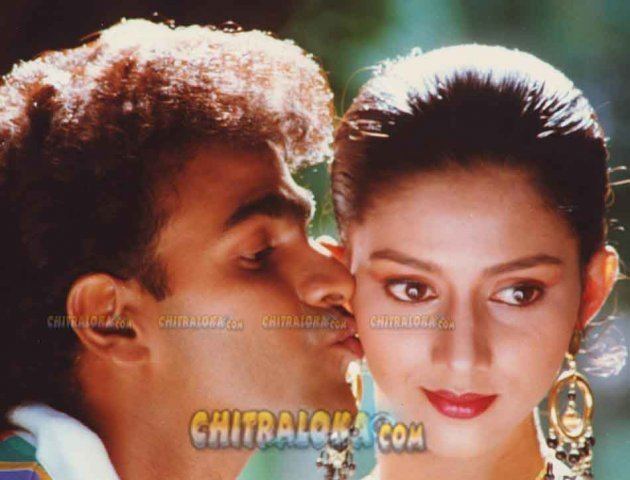 Nivedita Jain Stars Wedding Gallery Shivaranjini Movie Kissing Image