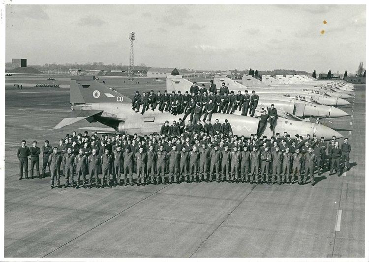 No. 228 Operational Conversion Unit RAF Phantomeers 64R Sqn