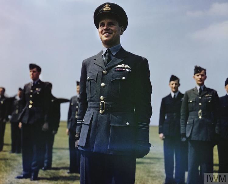 No. 617 Squadron RAF THE VISIT OF HM KING GEORGE VI TO NO 617 SQUADRON THE DAMBUSTERS