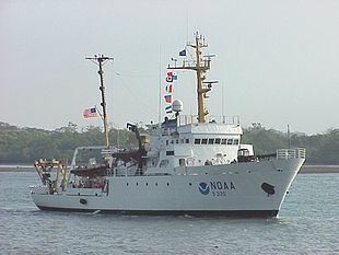 NOAAS McArthur (S 330) httpsuploadwikimediaorgwikipediacommonsthu