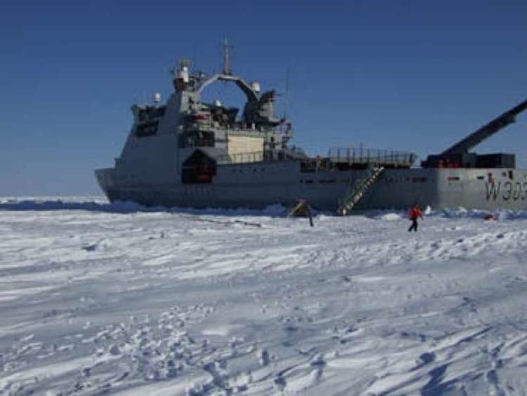 NoCGV Svalbard KV Svalbard W303 IMO 8640387 Callsign LBSV ShipSpottingcom
