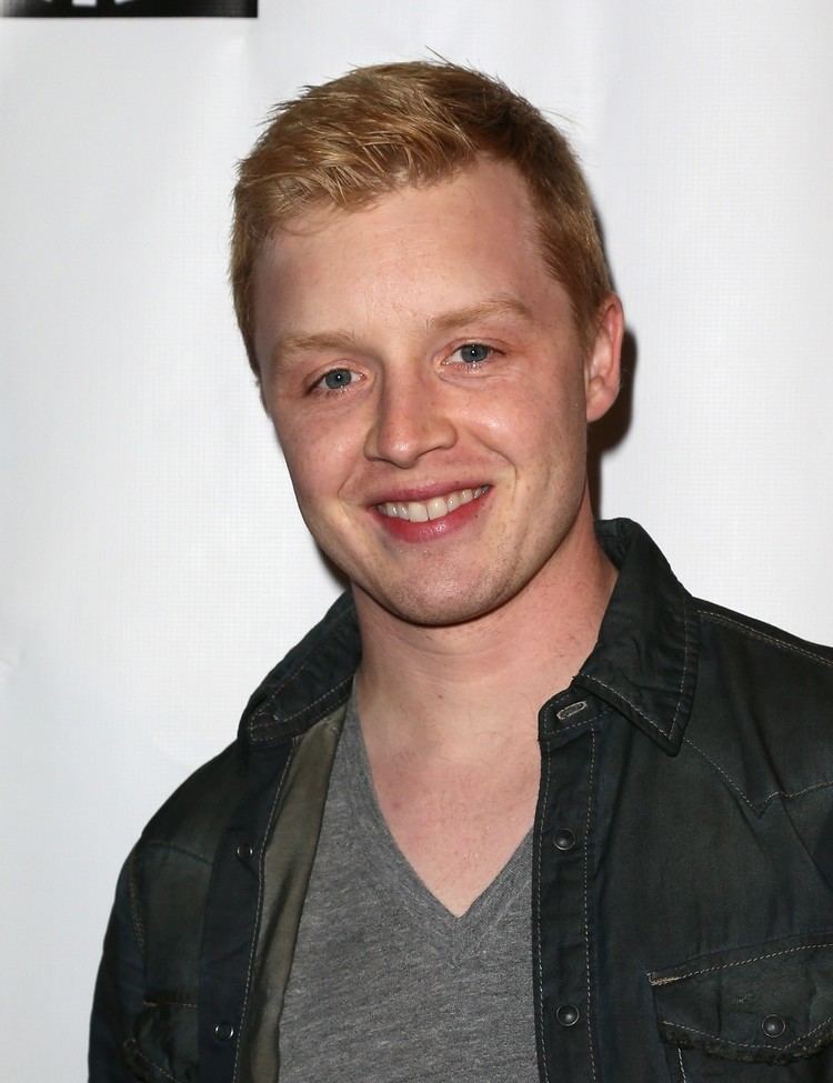 Noel Fisher Image Format Noel Fisher Fans Page 2