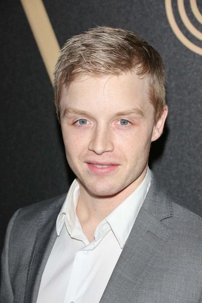 Noel Fisher noelfishermissgoldenglobe2013party02jpg