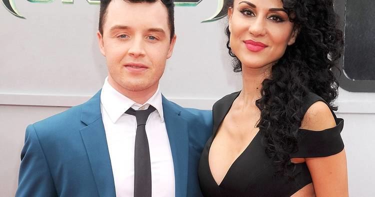 Noel Fisher Shameless Actor Noel Fisher Engaged to Girlfriend Layla Alizada Us