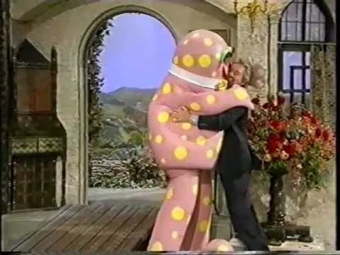 Noel's House Party Noel39s House Party Mr Blobby Meets Hyacinth Bucket on Keeping Up
